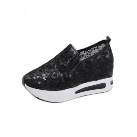Breathable Floral Embroidery Slip-on Muffin Sneakers